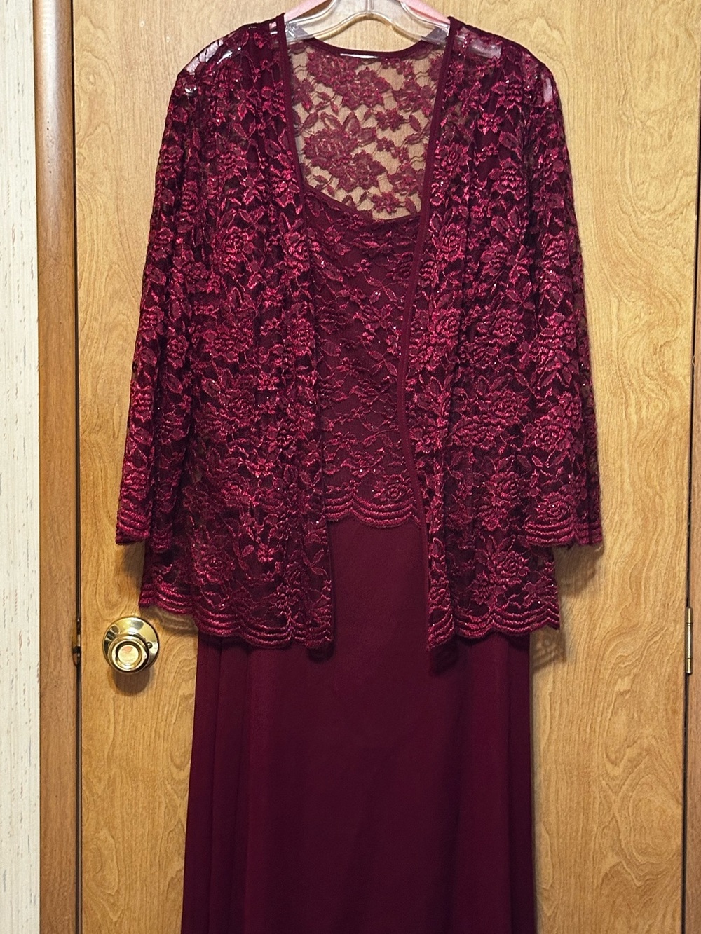 Elegant Burgundy Lace Overlay Evening Dress